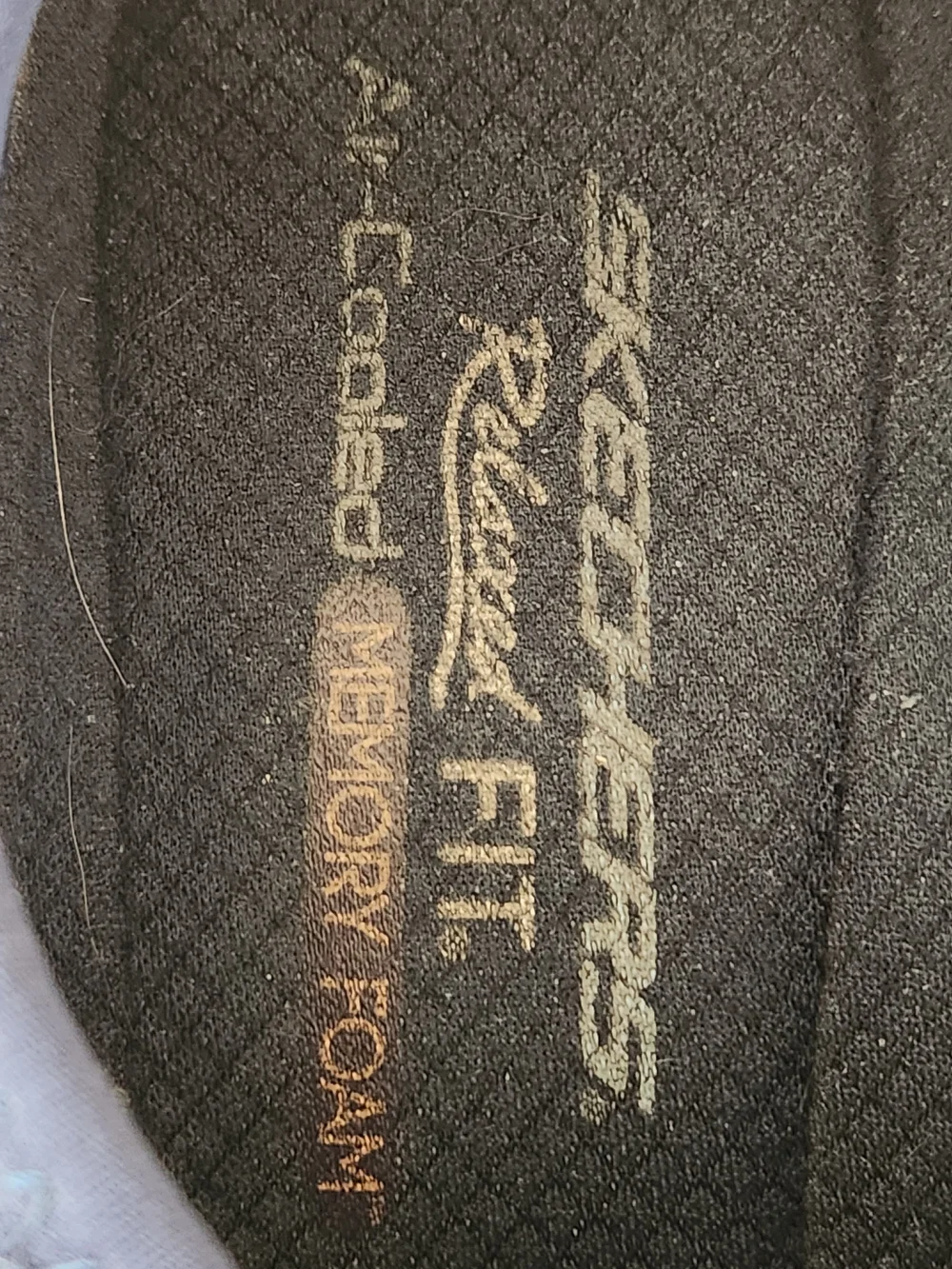 Skechers men slip
